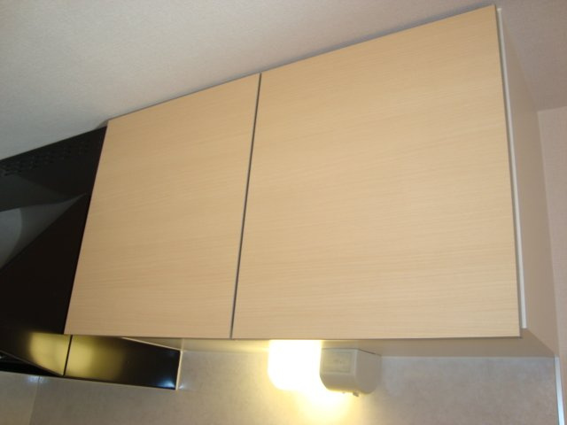 Ｍ’ｓ　Ｐａｌａｃｉｏｎのキッチン|キッチン上戸棚