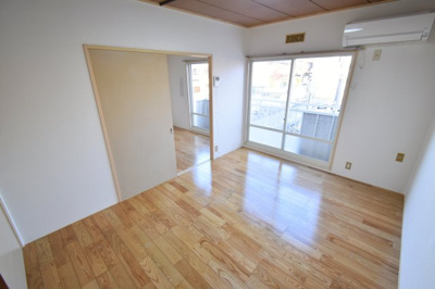 【居間・リビング】 | ジローハイツ