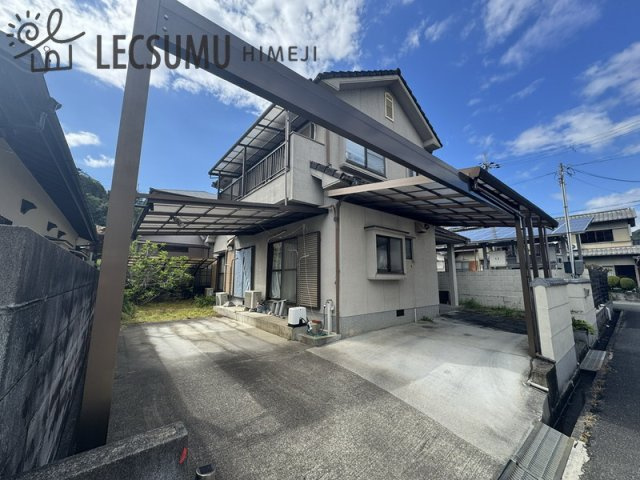 姫路市夢前町寺/中古戸建【収】の駐車場
