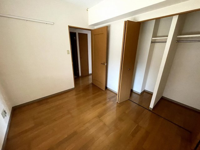 イーストウイングの居間・リビング