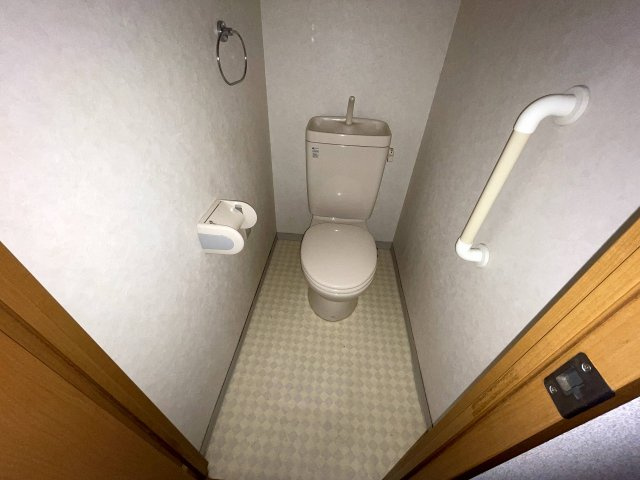 イーストウイングのトイレ