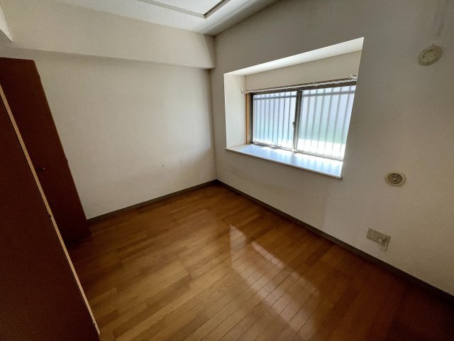 イーストウイングの居間・リビング