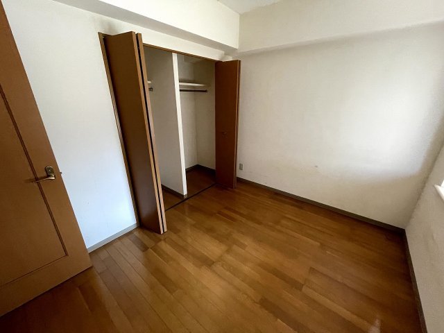 イーストウイングの居間・リビング