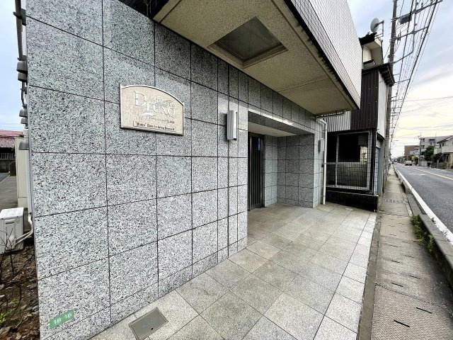 プレール・ドゥーク津田沼のエントランス