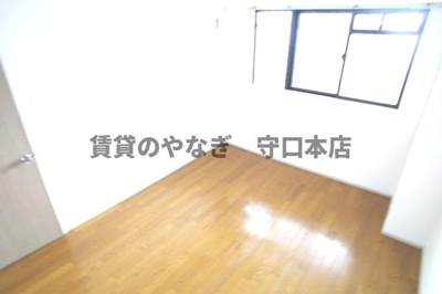 【洋室】 | メゾンクリサンテーム