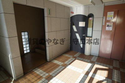 【エントランス】 | メゾンクリサンテーム