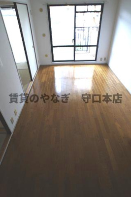 【居間・リビング】 | メゾンクリサンテーム