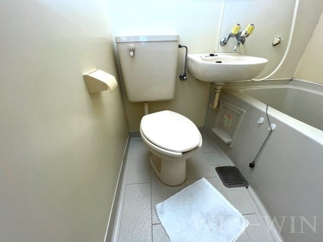 メゾン・ド・シャトーのトイレ|イメージ（同建物内別部屋の写真です）