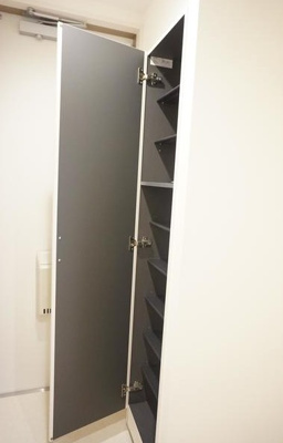 【玄関】 | リブリ・ラヴィータ