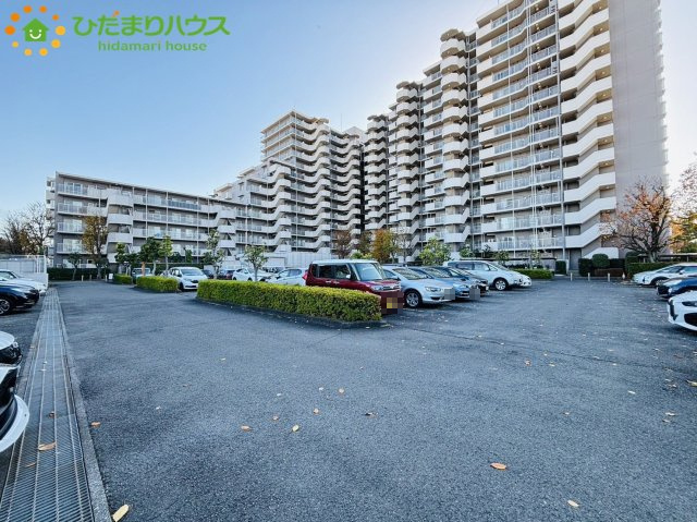 サンマンション北本　1号館の駐車場