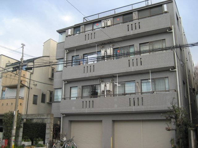 ウィンヒル下馬の外観