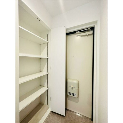 【玄関】 | キャッスルコート岩端