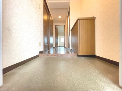 【玄関】 | イーストヴィレッジ宮の前