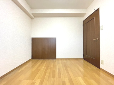 【洋室】 | イーストヴィレッジ宮の前