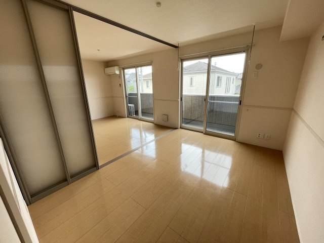 オアシスの内装