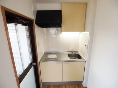 【キッチン】 | フクエイビル | 別号室の写真になります。現況優先。