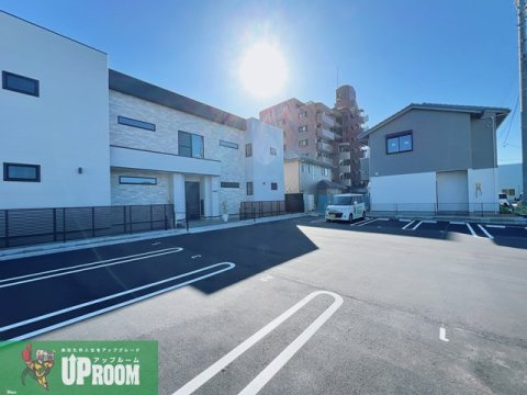 ベリアス　ヴィータの駐車場