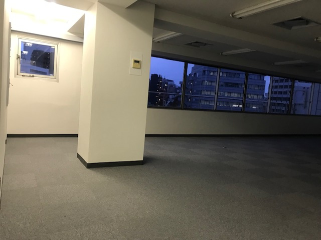 新宿区新宿２丁目の事務所