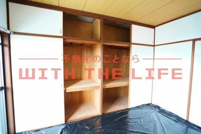 ニューロイヤルビル【キャッシュバック対象物件】の収納|便利な収納スペースです