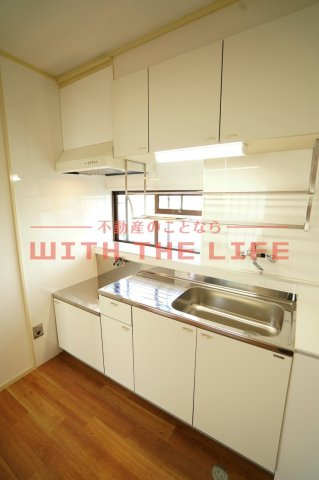 ニューロイヤルビル【キャッシュバック対象物件】のキッチン|キッチンです