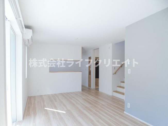 【居間・リビング】 | 日野市多摩平5丁目戸建