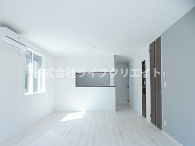 【居間・リビング】 | 日野市多摩平5丁目戸建