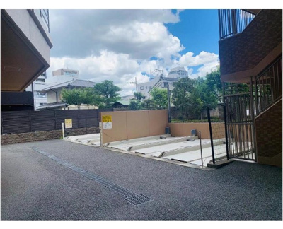 【駐車場】 | メロディーハイム鶴見パークオアシス | カースペースがあります