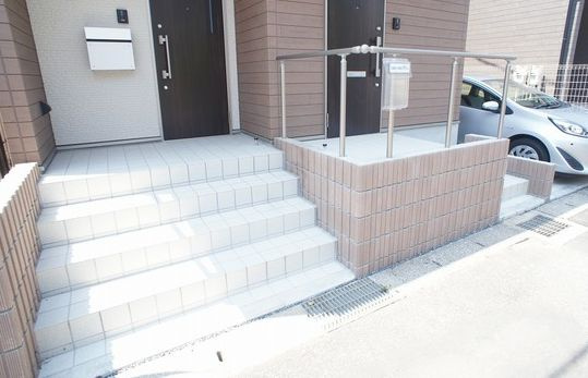 Ulalaのエントランス