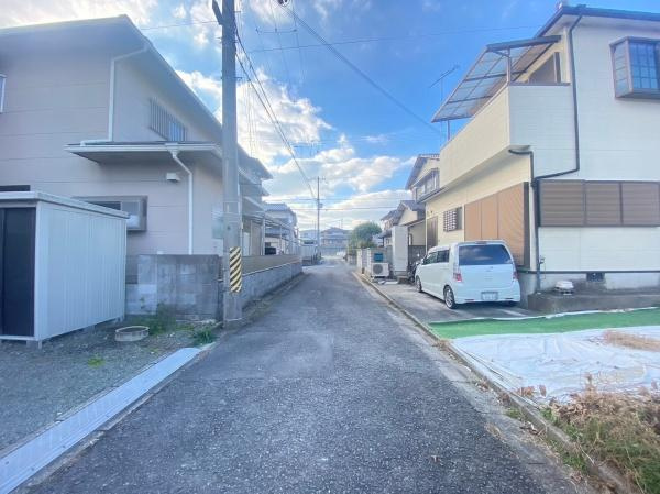 紀の川市上田井土地の前面道路含む現地写真