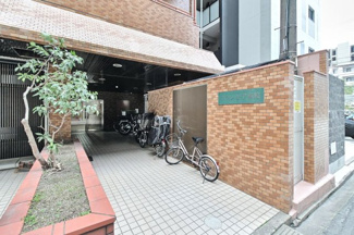 【エントランス】