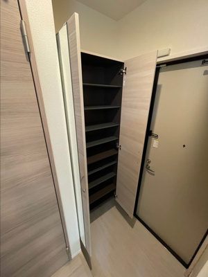 【収納】 | コンフォール西小鷹野Ⅲ | 別部屋写真です。