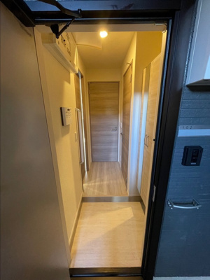 【ロビー】 | コンフォール西小鷹野Ⅲ | 別部屋写真です。