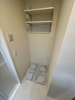 【玄関】 | コンフォール西小鷹野Ⅲ | イメージ写真です。