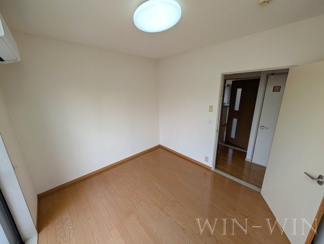 サンハイム鈴木 B