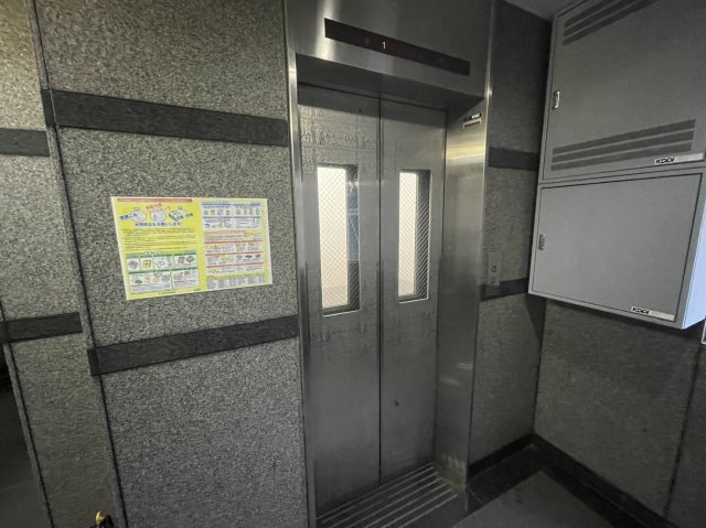 【エントランス】 | シャトレーヌ北島