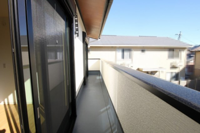 朝倉本町　新築戸建　中号地（全3区画）　の前面道路含む現地写真