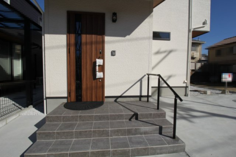 朝倉本町　新築戸建　中号地（全3区画）　の玄関