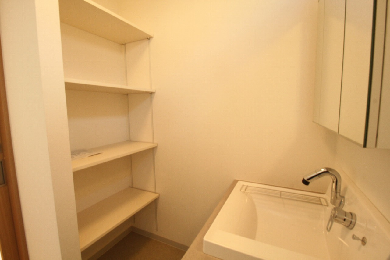 朝倉本町　新築戸建　中号地（全3区画）　の収納|洗面脱衣所にもたくさん収納あります！