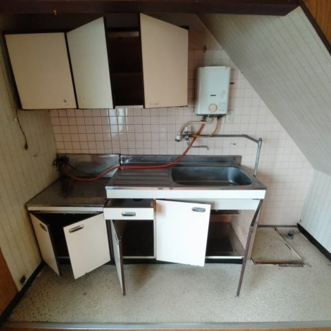 三條アパートのキッチン