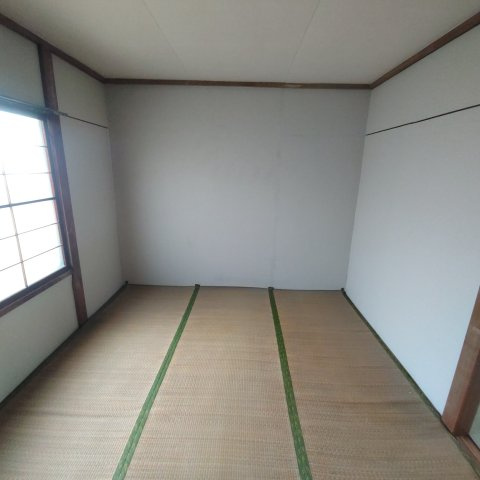 三條アパートの和室