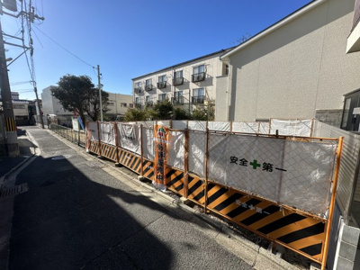【外観】 | 花園巽南町　売土地（建築条件付） | 前道東側幅員約2.36ｍ～2.96ｍ
現況更地です♪