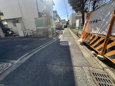 【前面道路含む現地写真】 | 花園巽南町　売土地（建築条件付） | 公園も近く、子育て世代のパパママに嬉しい立地♪
