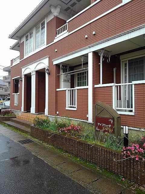 アイフリーデのエントランス