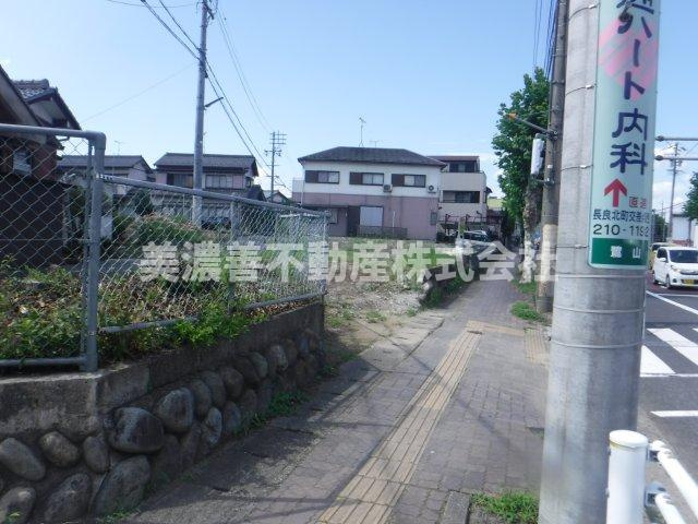 ５６１７４　岐阜市鷺山土地の外観
