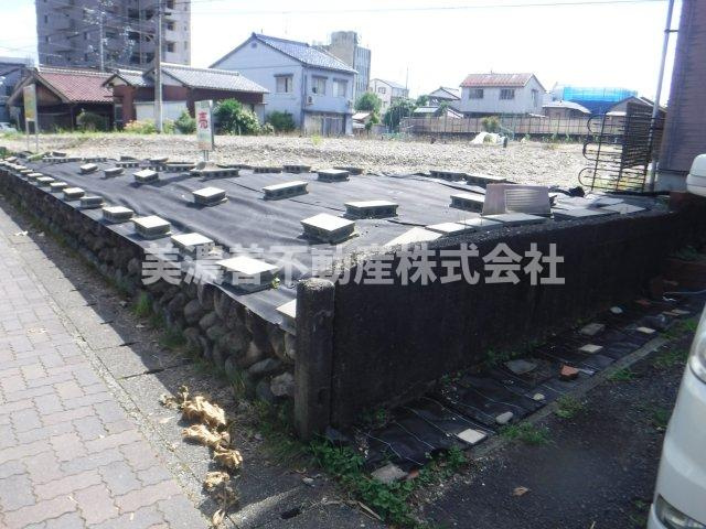 ５６１７４　岐阜市鷺山土地の外観