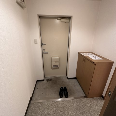 コーポシーラの玄関