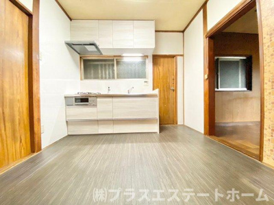 【居間・リビング】 | 平岡町新在家 戸建