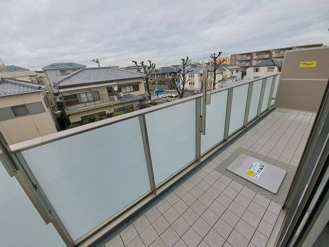 L'oiseau blue（ロワゾブルー）甲子園のバルコニー