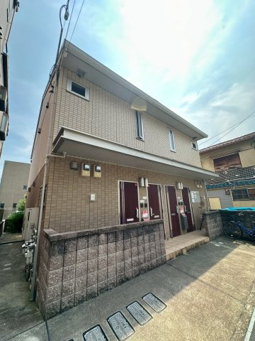 セレナ中条の外観