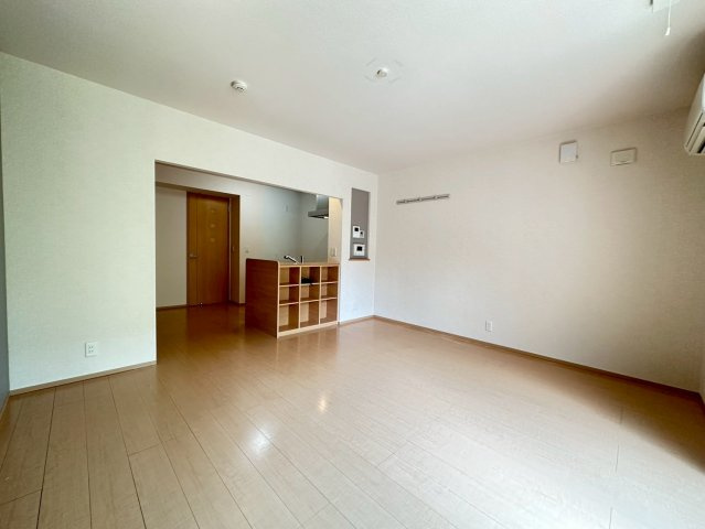 セレナ中条の居間・リビング